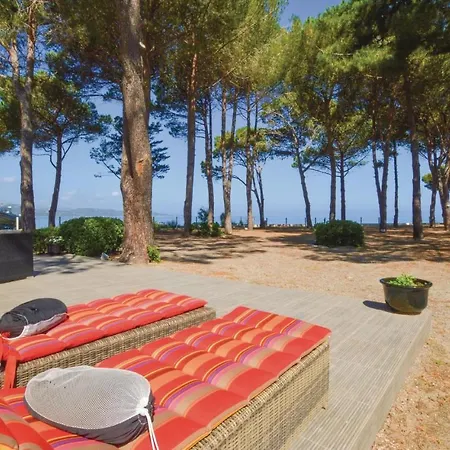 Cozy In St Florent