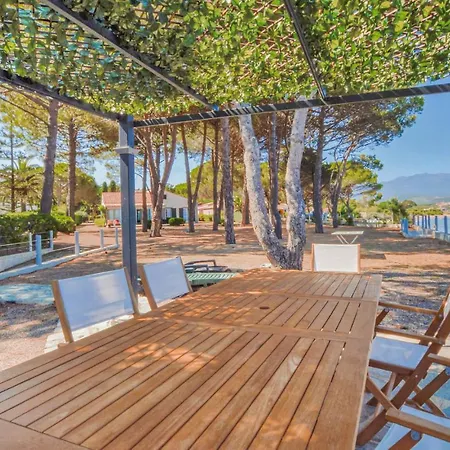 Cozy In St Florent